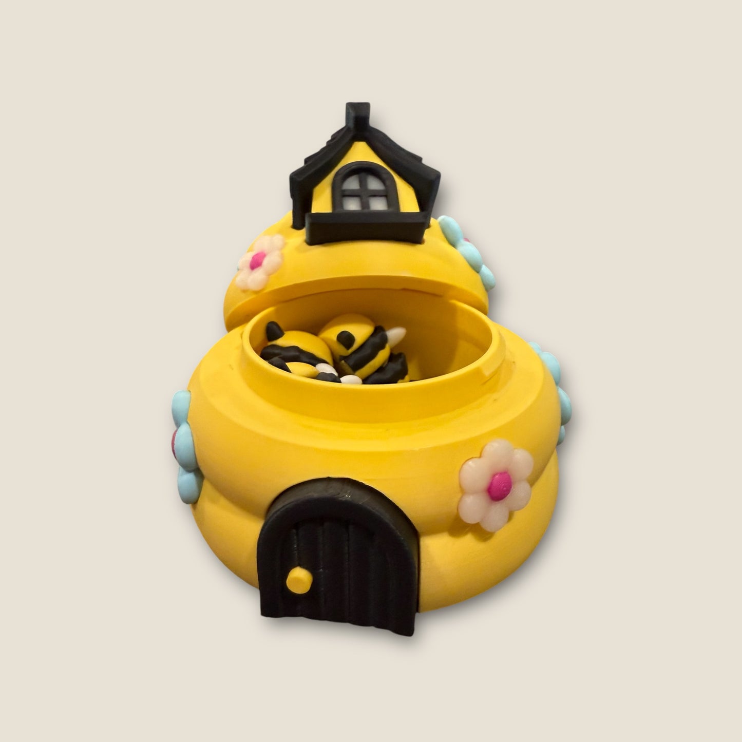 Melty Pixel Beehive Set - 3D Beehive Scene with Flowers, a door, and window.  Perfect for Insect Lovers & Collectors - 4.5 in Diameter Decor Ornaments